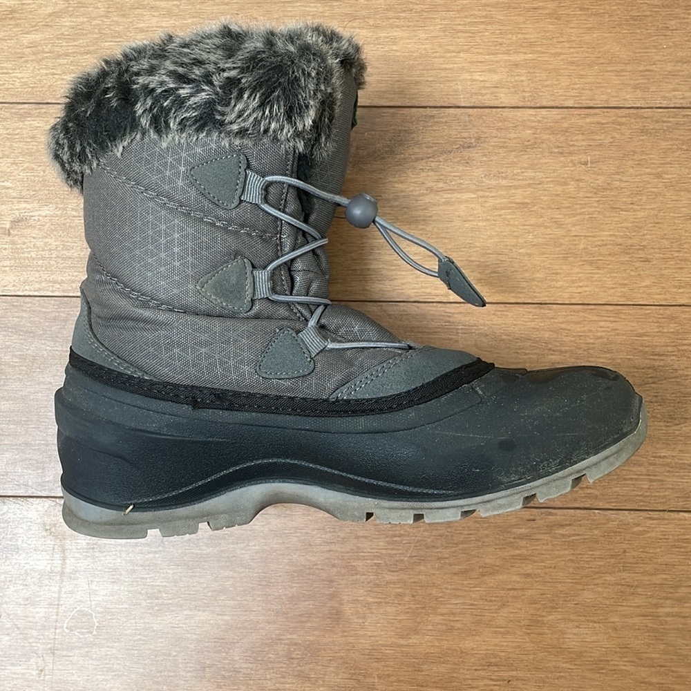 COPY - Kamik MOMENTUM low grey charcoal winter snow boot  bungee lacing system … - Picture 5 of 10
